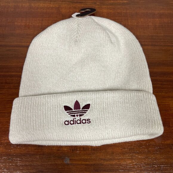 Adidas Trefoil Womens Beanie Toboggan Cream with Maroon Logo OSFA NWOT - Picture 1 of 2